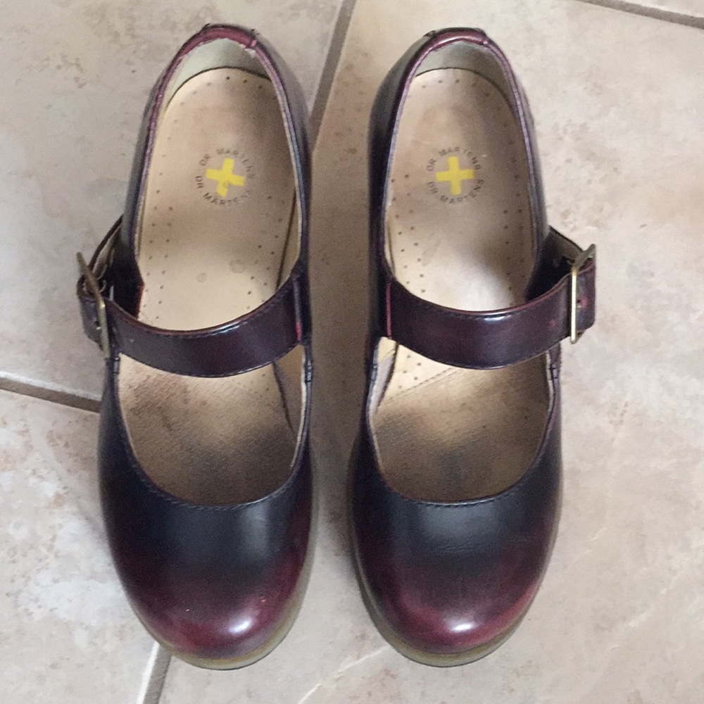 Brown Dr. Martens "Marlena" with heel. Rare!!